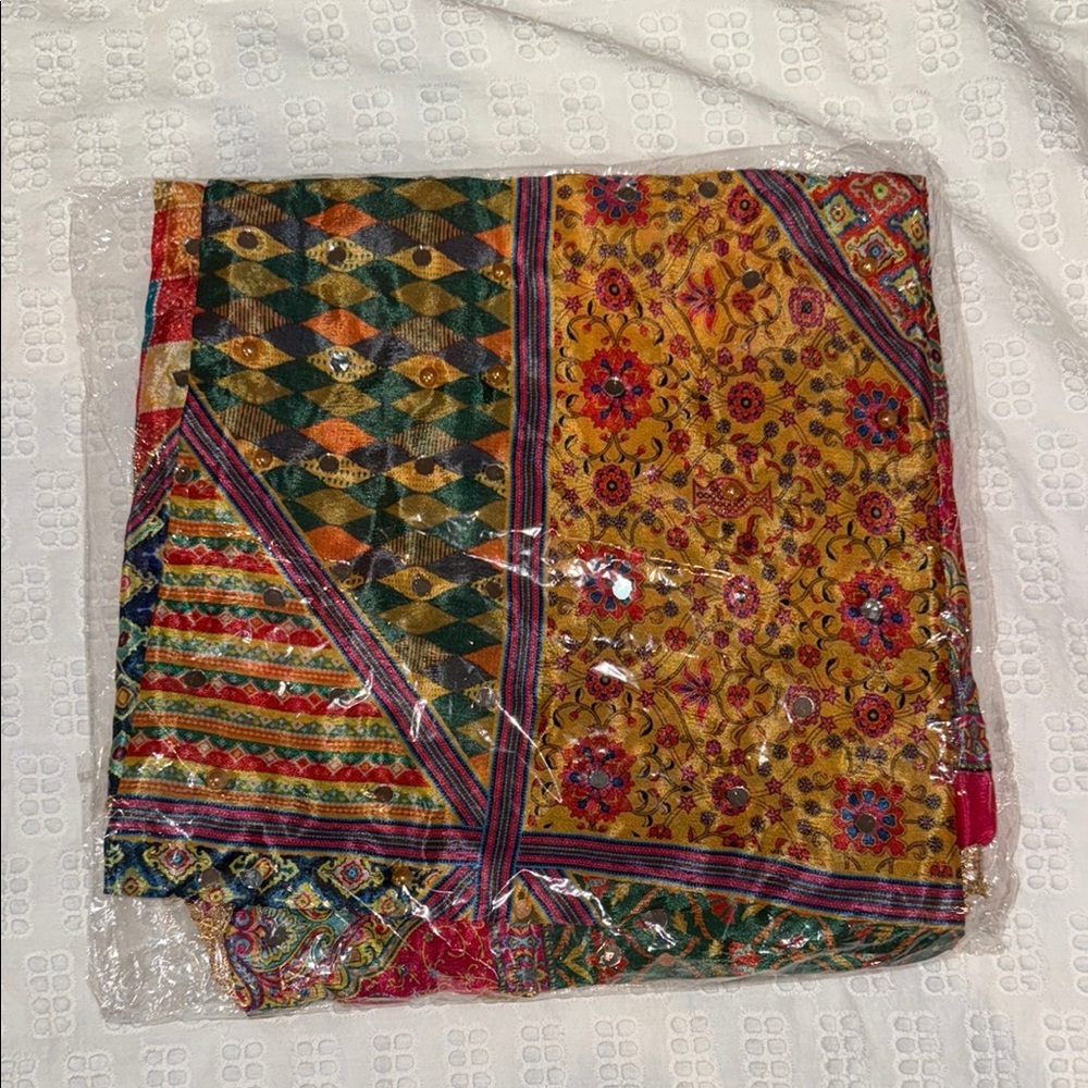 Vibrant Multicolor Patterned Pakistani Dupatta - image 2